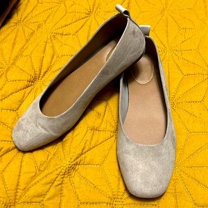 GUC Universal Thread Beige Ballet Flats 7.5